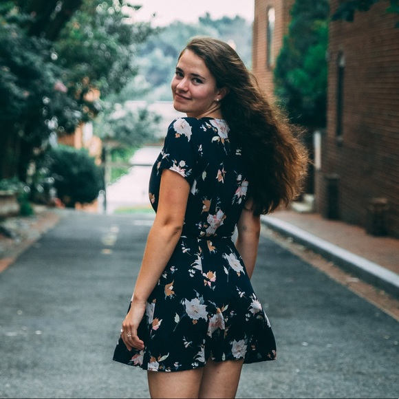 Meet your Posher, Hope - Picture 1 of 1